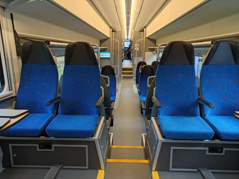 847 052-8