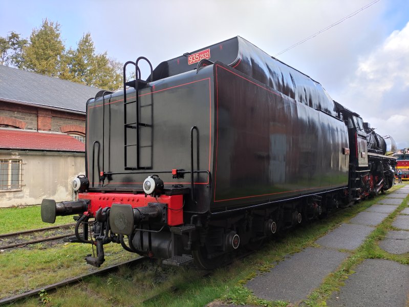935.2532