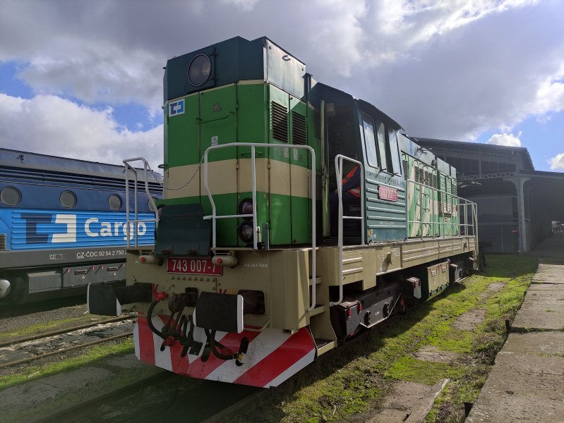 743 007-7