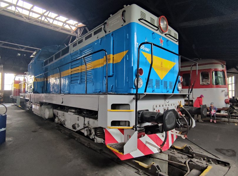 735 007-7