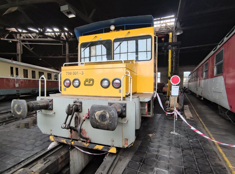 799 001-3