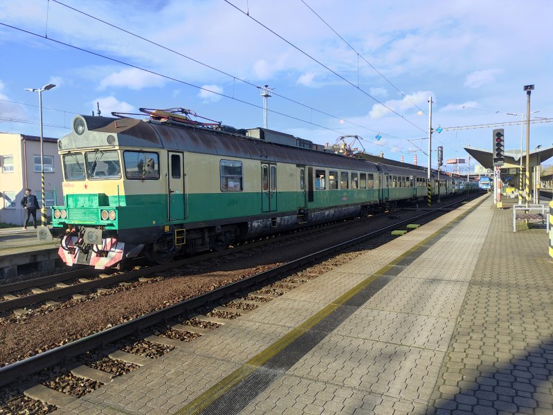 460 080-5