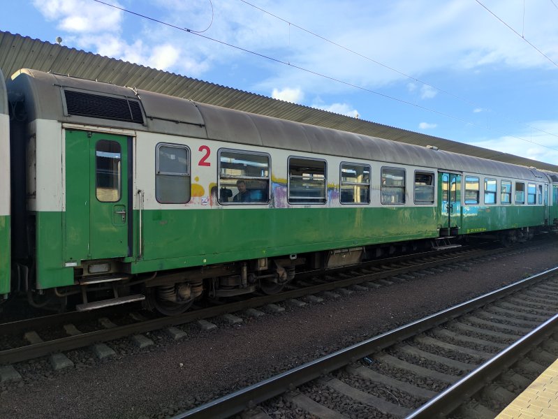 063 364-4