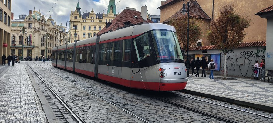 9122