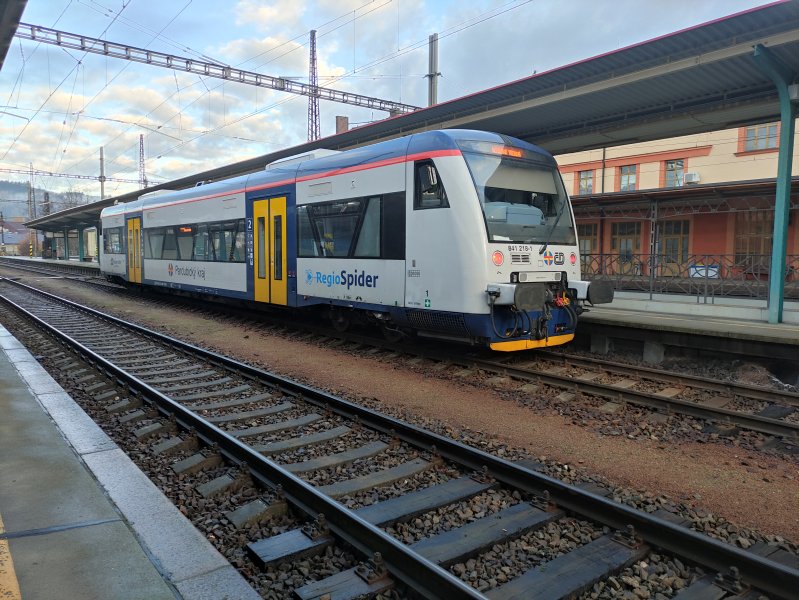 841 218-1