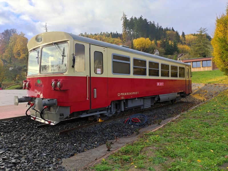 810 327-7