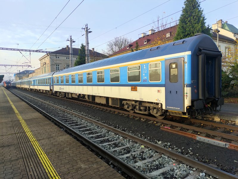 19-70 004-7