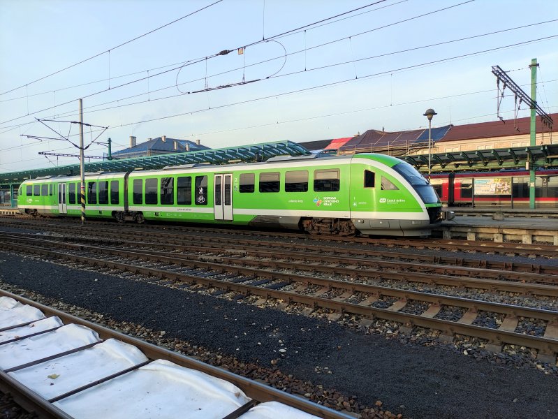 642 404-7