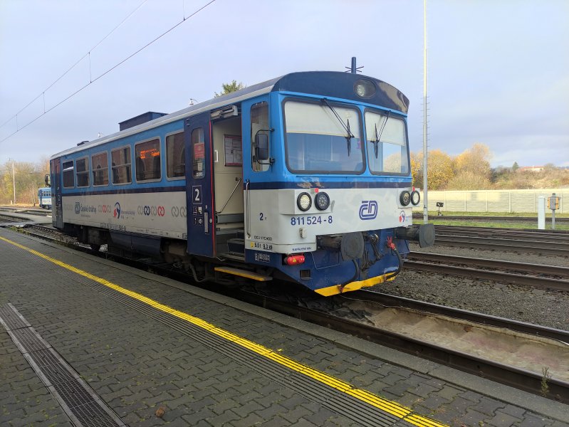 811 524-8