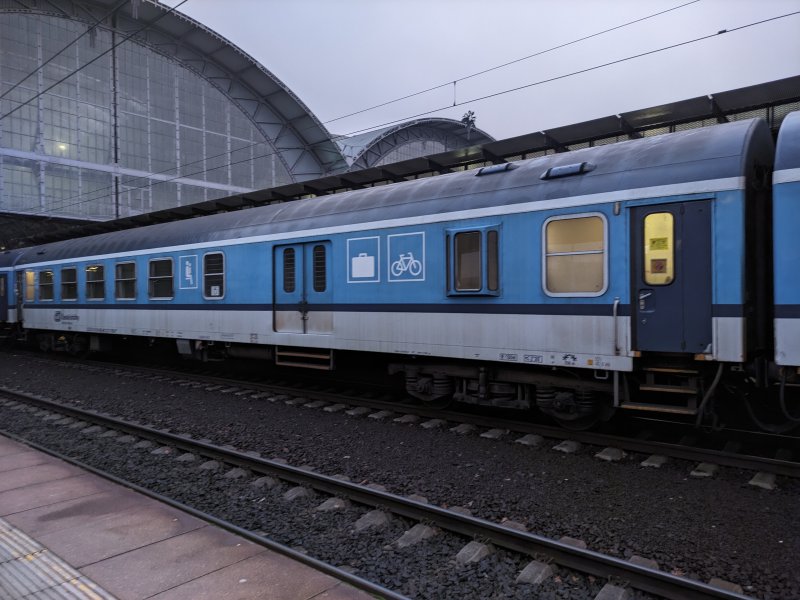 82-40 373-7