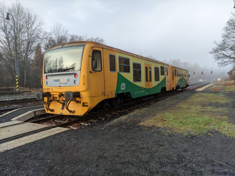 914 057-5