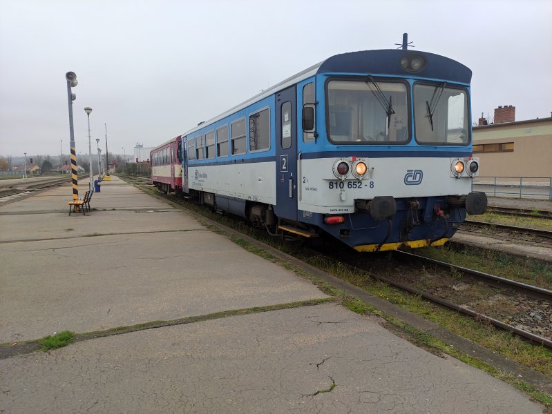 810 652-8