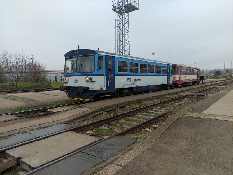 810 652-8