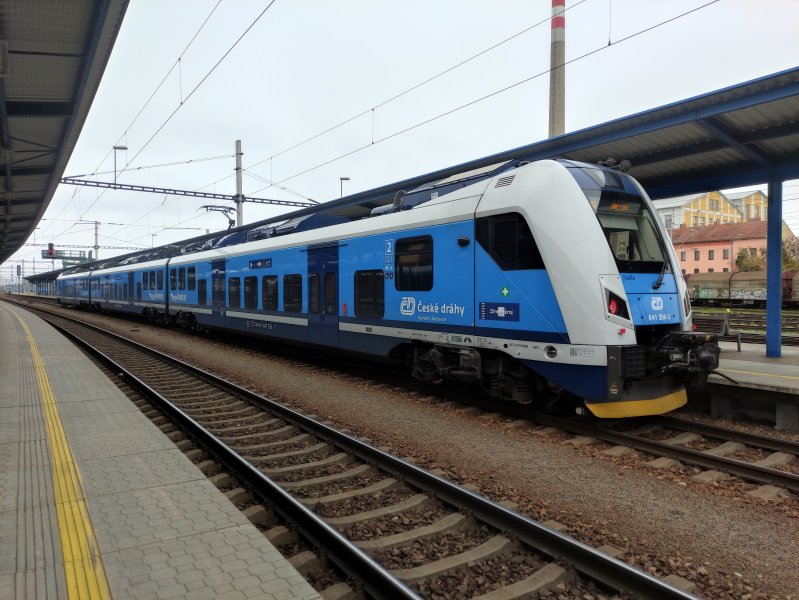 641 256-3
