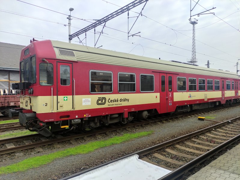 843 027-4