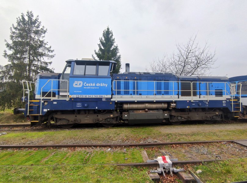 743 208-1
