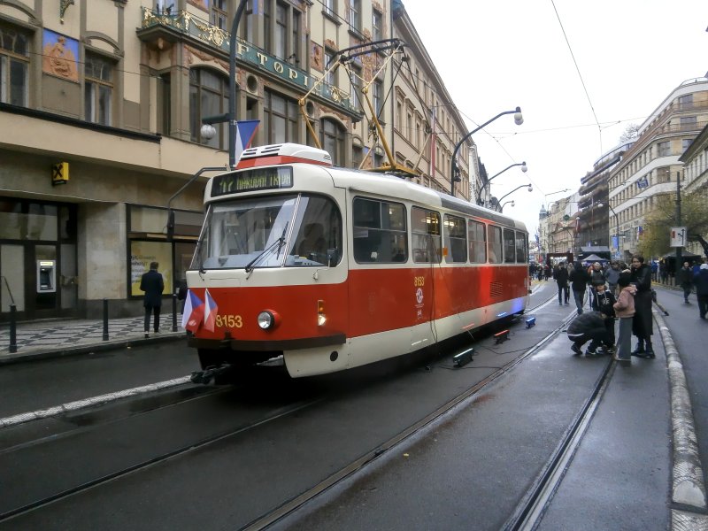8153