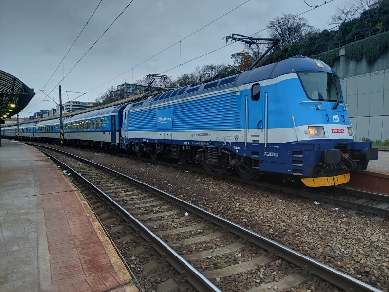380 002-6