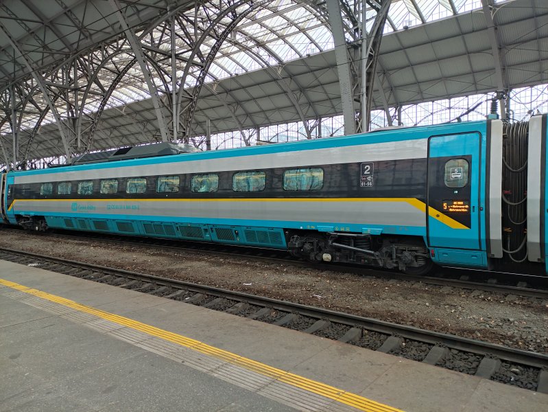 684 005-2