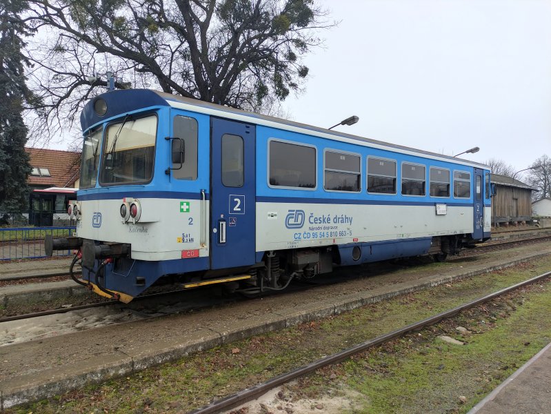 810 663-5