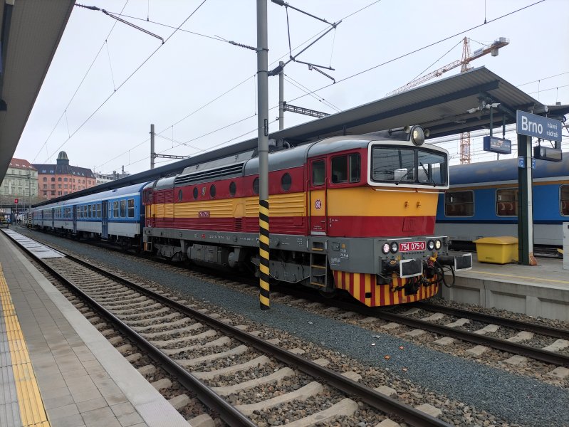 754 075-0