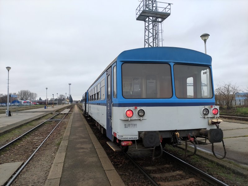 93-29 048-8