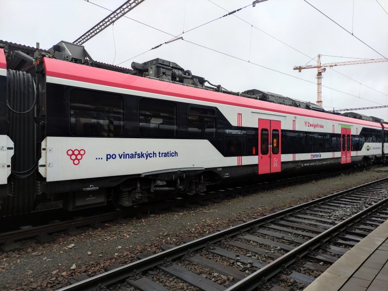 532 031-2