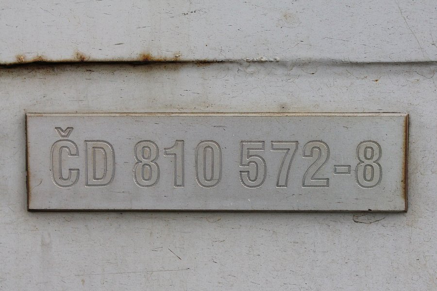 810 572-8