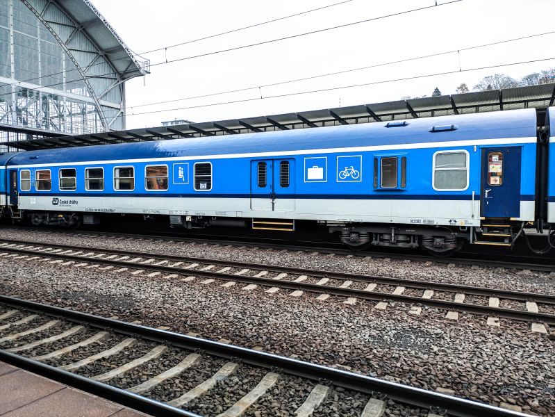 82-40 376-0