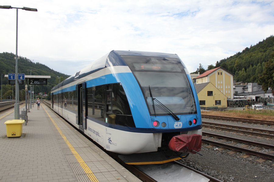 848 004-8