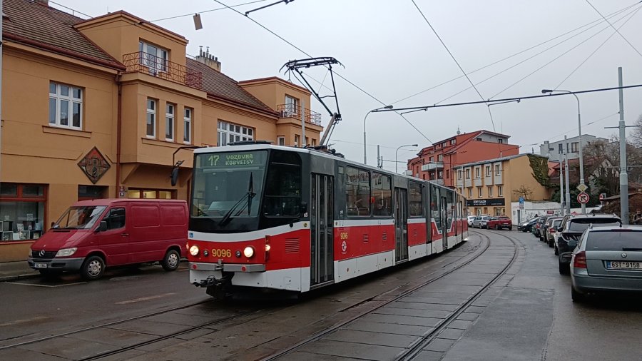 9096