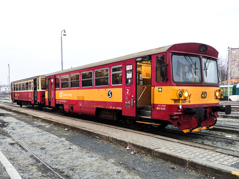 809 281-9