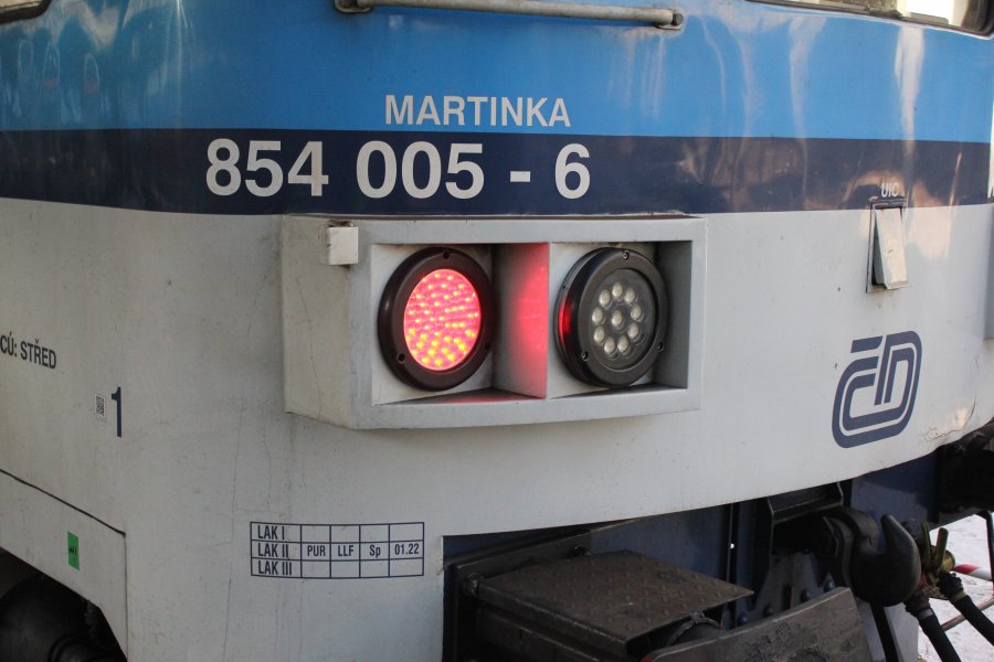 854 005-6