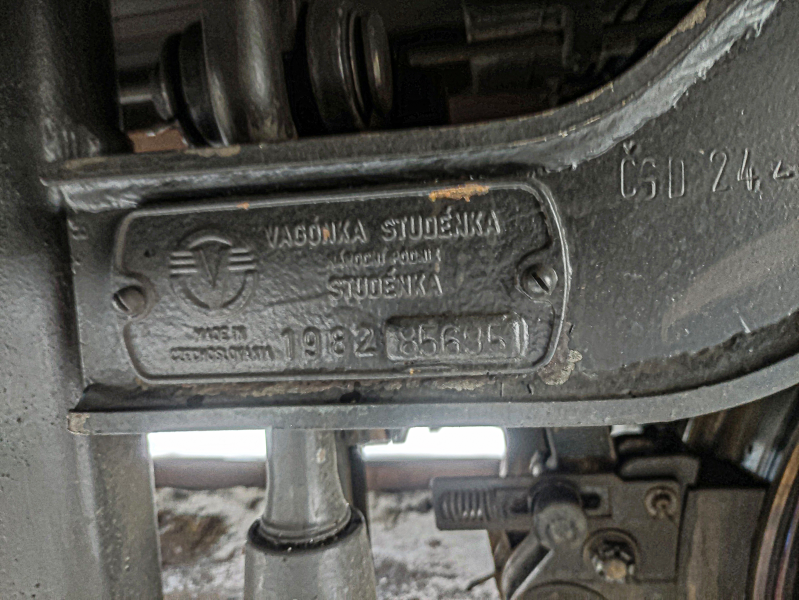 813 202-9