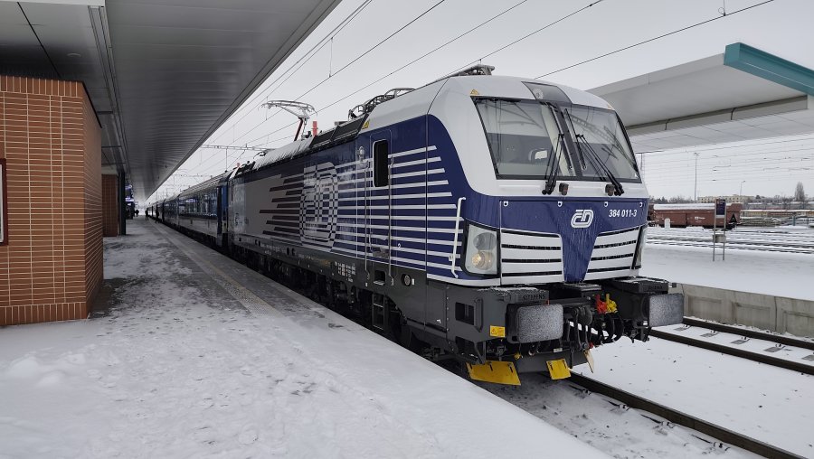 384 011-3