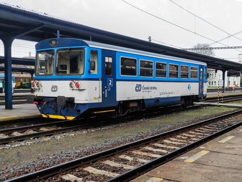 809 657-0