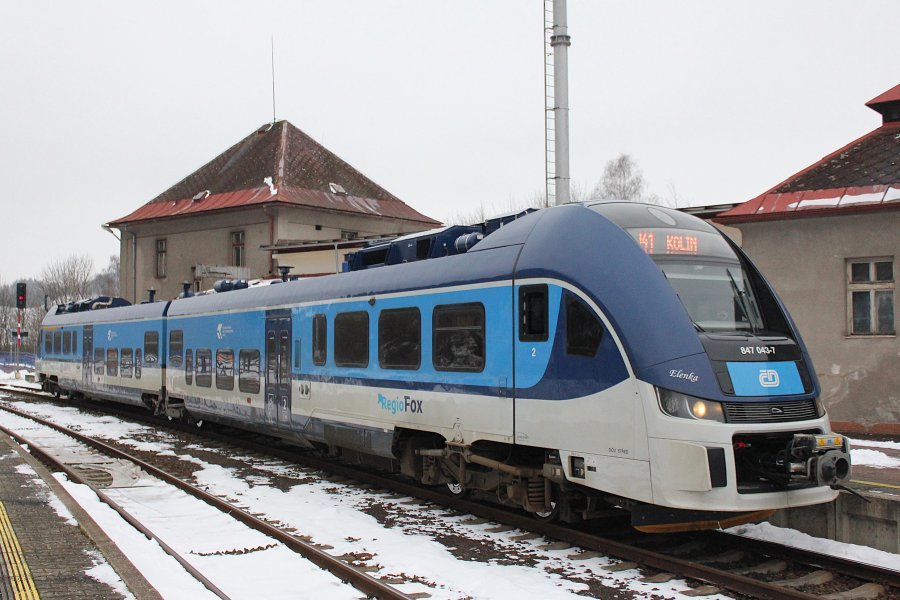 847 043-7