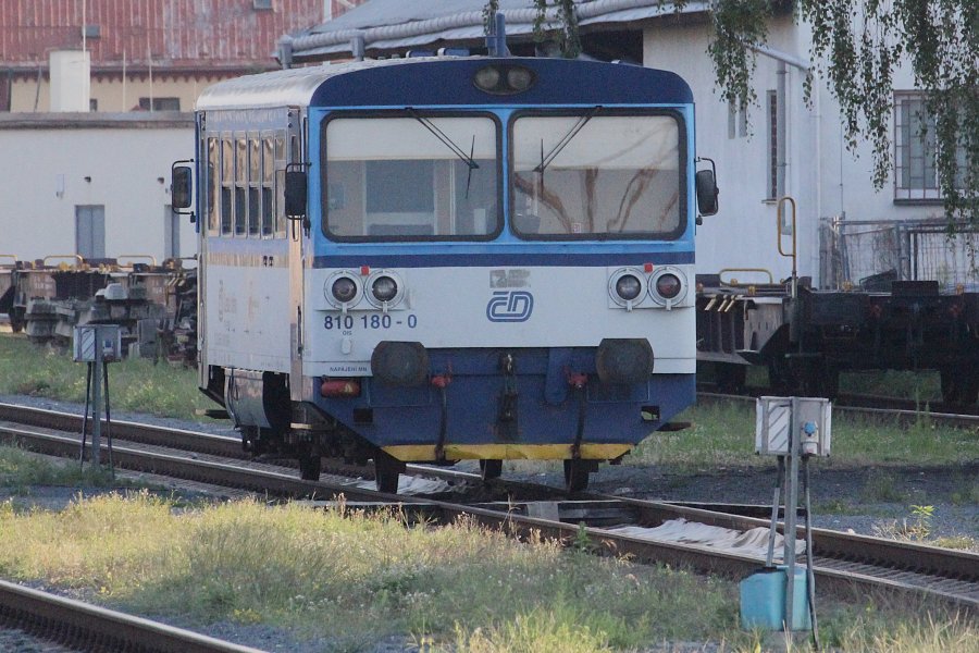 810 180-0
