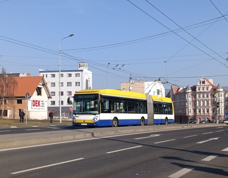 212
