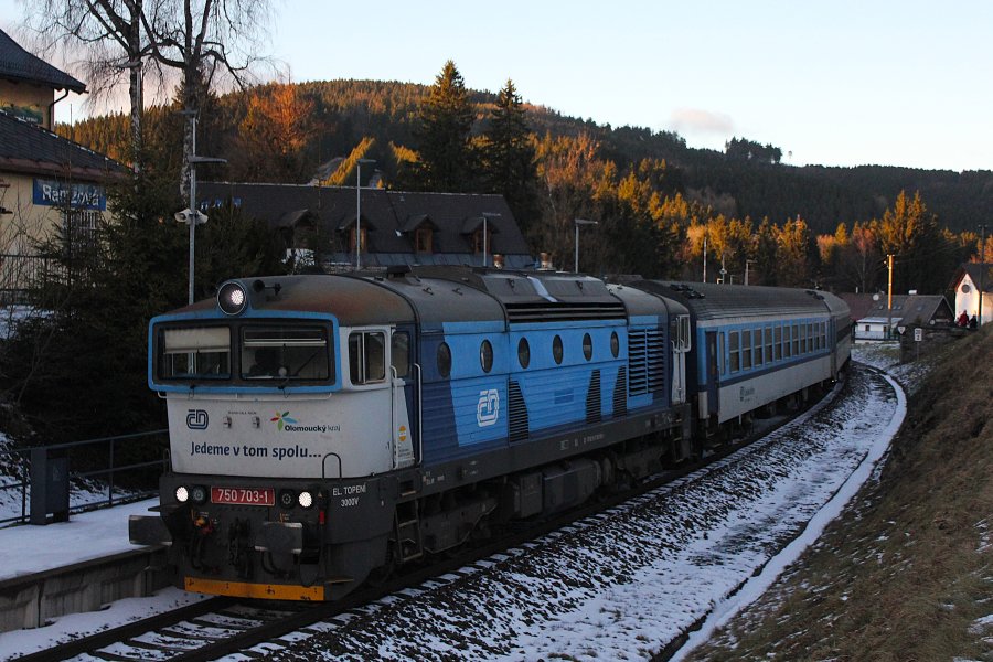 750 703-1