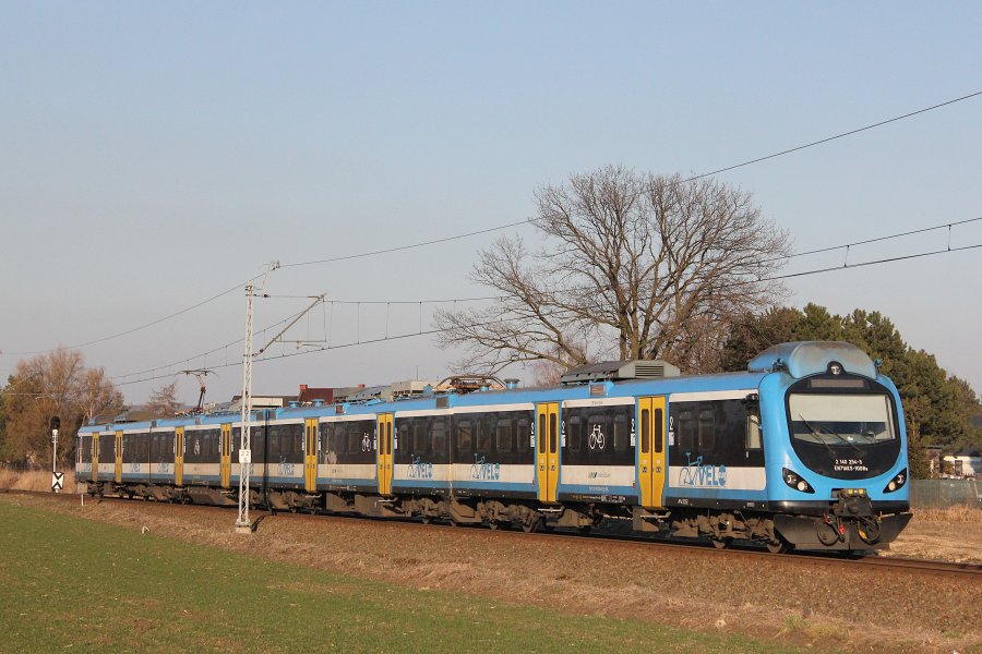 EN71AKŚ-100