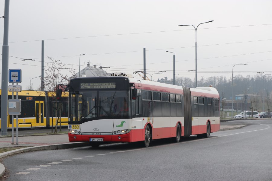 590