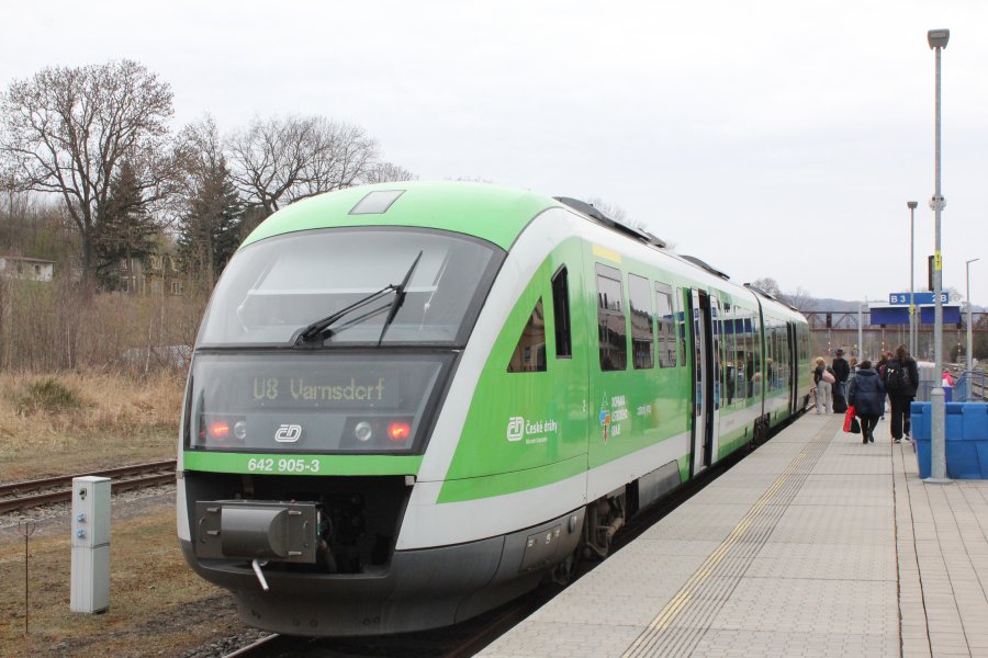 642 905-3