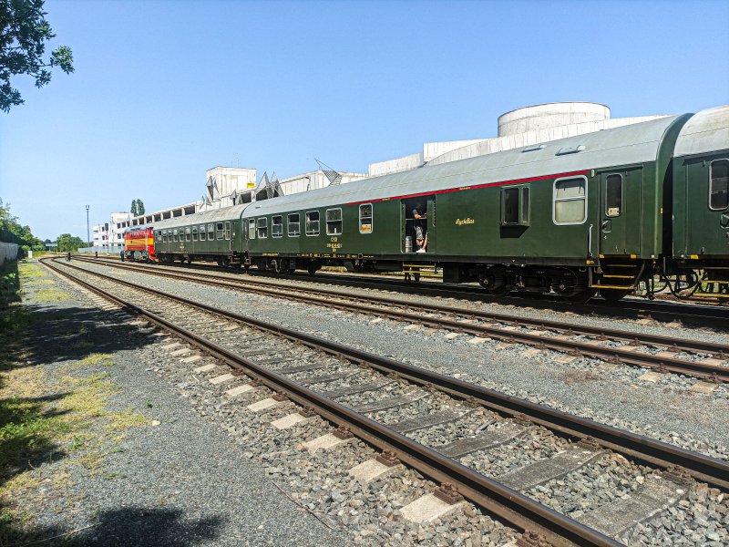 82-40 422-2