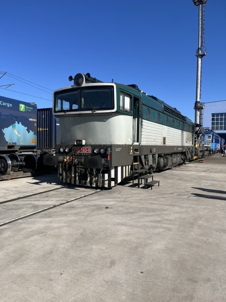 750 163-8