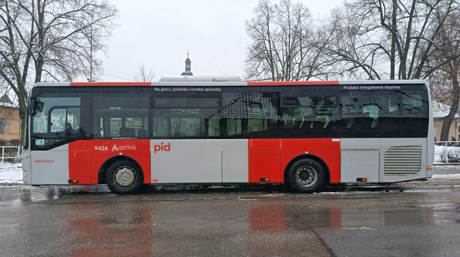 9424