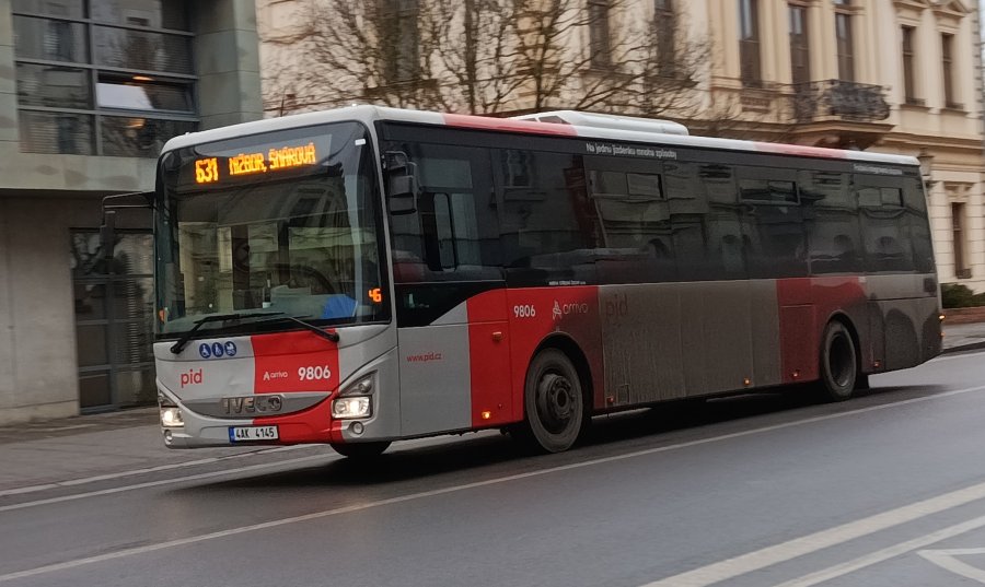 9806