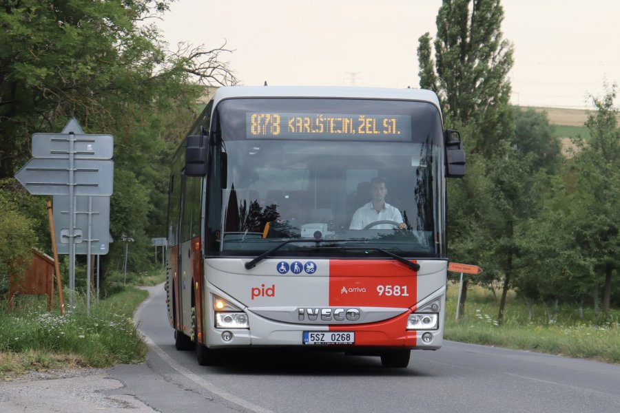 9581