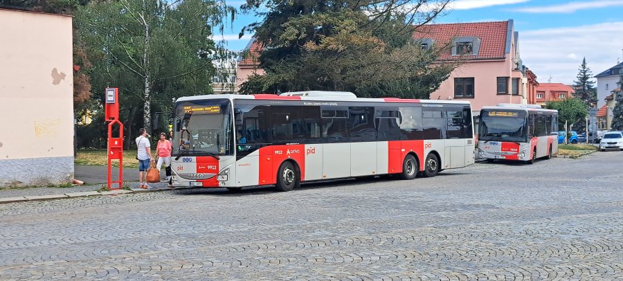 9912