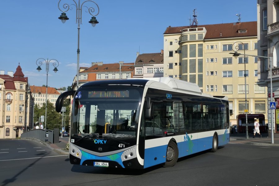 471